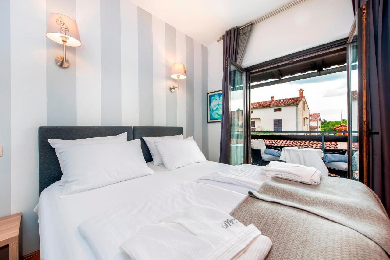 Villa B&B Marina & Parking Free 罗维尼 外观 照片